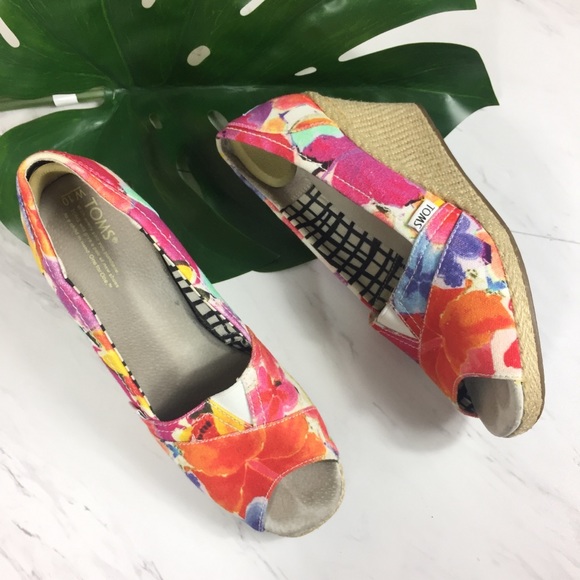Toms Shoes - Tom's Corbel floral peep toe espadrille wedges